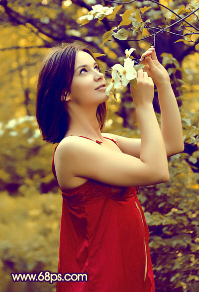 Photoshop将外景女生图片打造出漂亮的秋季特色的橙黄色效果