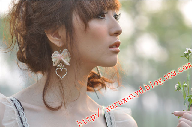 Photoshop将女生照片调出甜美的红褐色效果