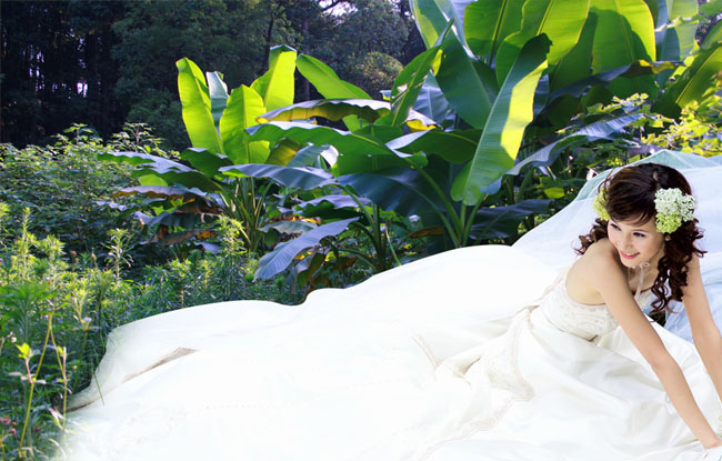 Photoshop将外景女孩婚片调成甜美的橙紫色