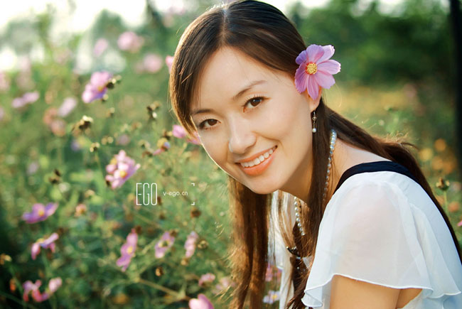 Photoshop为外景图片增加蜜糖色效果