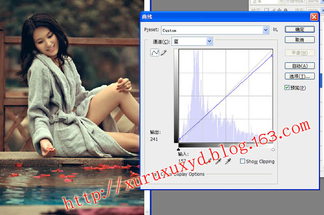 Photoshop为池边美女图片增加暗调橙黄色效果