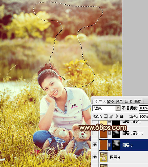Photoshop将草地人物图片调制出柔美的黄褐色效果