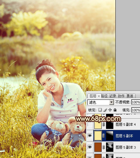 Photoshop将草地人物图片调制出柔美的黄褐色效果