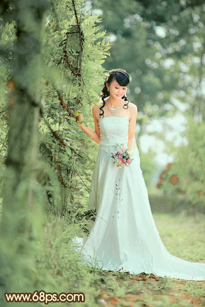 Photoshop将树林美女图片调制出甜美的粉绿色效果