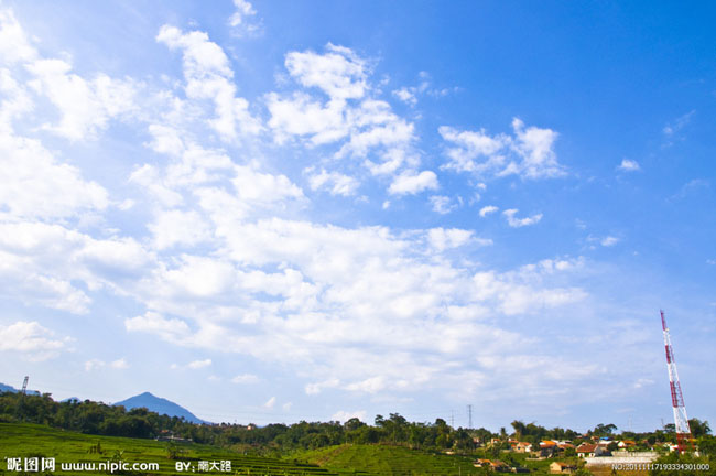 Photoshop为室内人像图片调制出梦幻的暗紫色效果