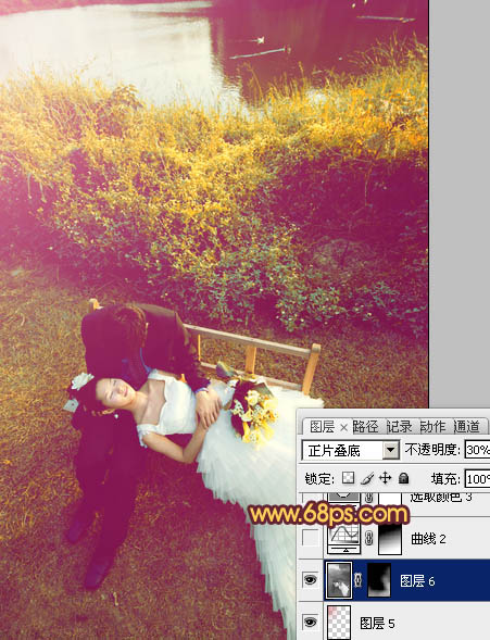 Photoshop为池塘边情侣图片增加上温暖的霞光色效果