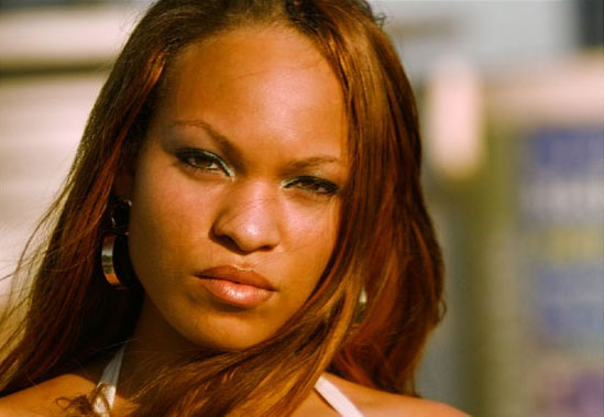 ps国外流行的快速保细节磨皮方法