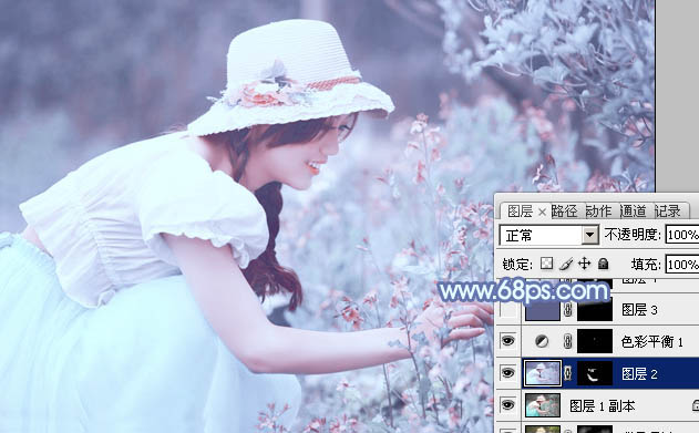 photoshop利用通道替换将花草中的美女调制出柔美的淡蓝色