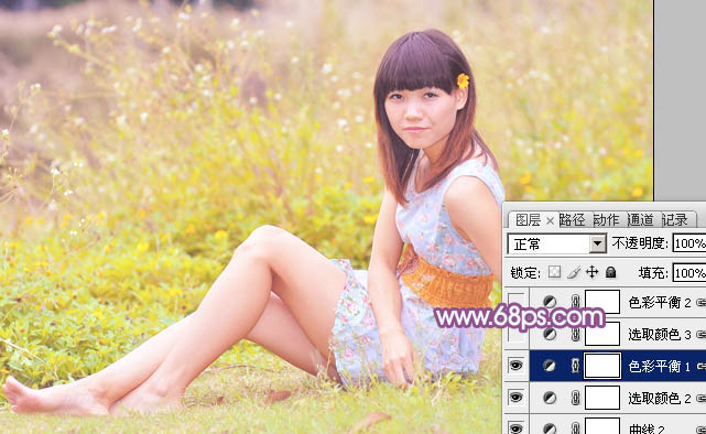 Photoshop将坐在草地上人物图片调制出淡淡的暖紫色