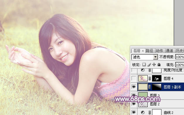 Photoshop为趴在绿草上的美女图片增加朦胧唯美的黄紫色