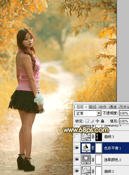 Photoshop将树丛小道上的人物图片增加上柔和的怀旧橙褐色