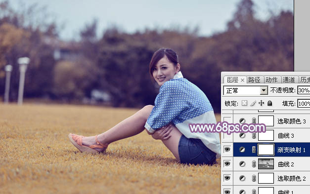 Photoshop将草地上的美女打造甜美的淡调蓝黄色