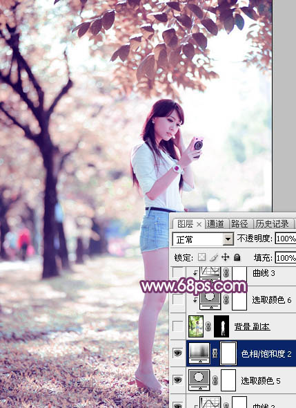 Photoshop为公路绿道边的美女加上甜美紫红色