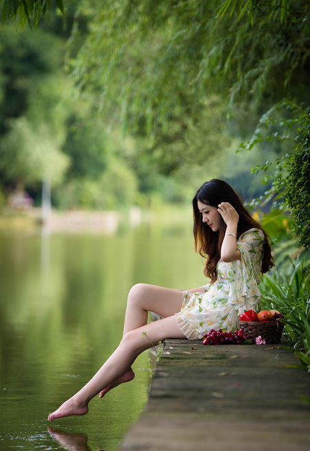 PhotoshopΪϪ�ߵ���Ů���Ƴ�Ư���ĵ������ɫ