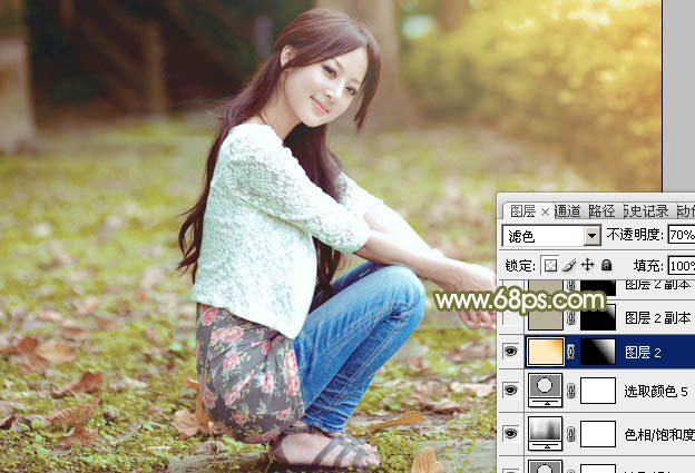 Photoshop调制出柔美的中性黄绿色的草地美女图片