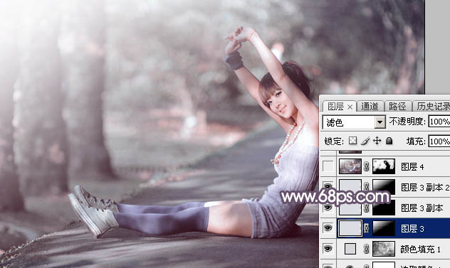 Photoshop为小路上的美女加上柔美的中性红灰色