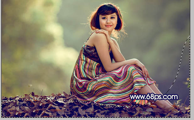 Photoshop为秋季山坡上的美女加上暖暖的黄蓝色