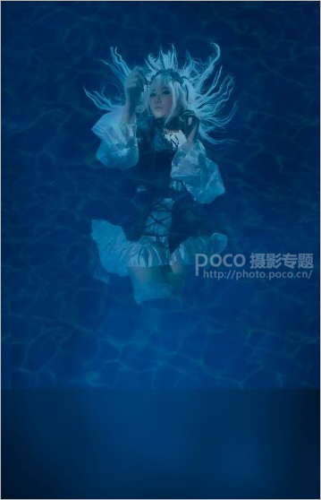 PS将棚拍人像后期处理成水下拍摄效果