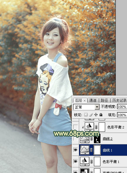 Photoshop为绿植边的美女调出漂亮的秋季暗调暖色