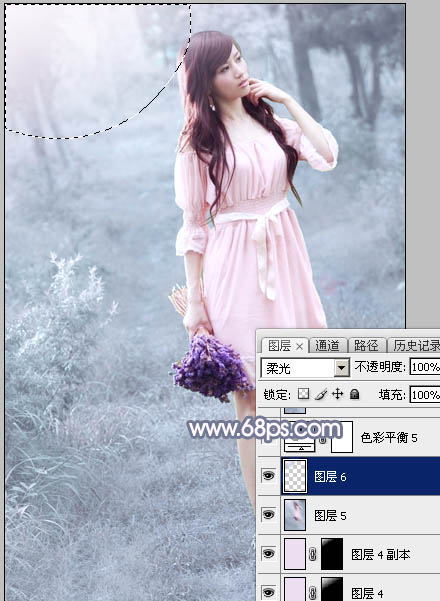 Photoshop快速打造淡蓝色梦幻树林美女图片