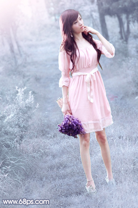 Photoshop快速打造淡蓝色梦幻树林美女图片