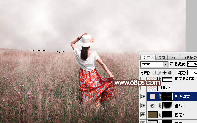 Photoshop调出为梦幻的粉色晨雾草原人物图片