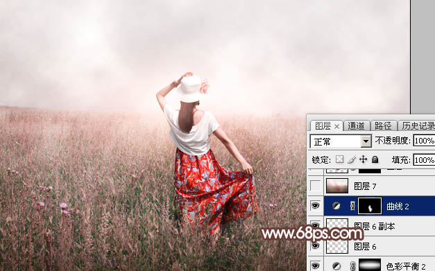 Photoshop调出为梦幻的粉色晨雾草原人物图片
