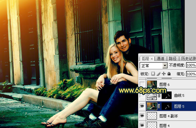 Photoshop调出欧美暗青色建筑边的情侣图片