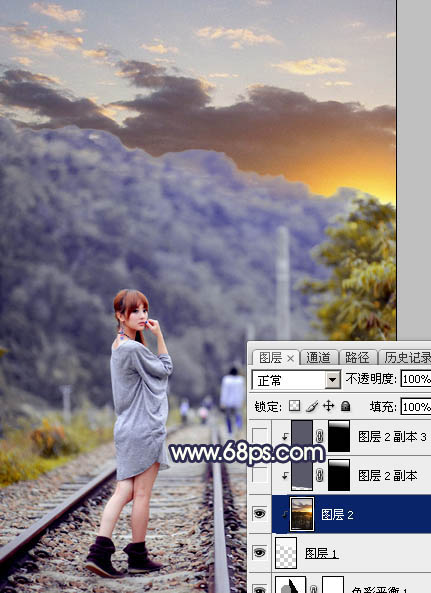 Photoshop调出唯美的暗调霞光色的外景泛白图片
