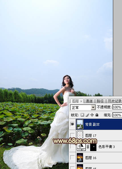 Photoshop为荷塘边的人物调出大气的晨曦暗黄色