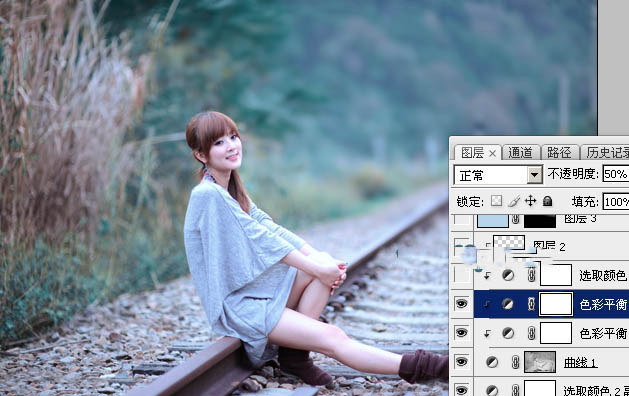 Photoshop为外景人物图片打造古典梦幻的春季暗青色