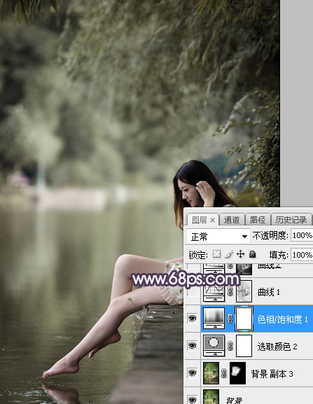 Photoshop调制出梦幻中性蓝紫色夏季水边人物图片