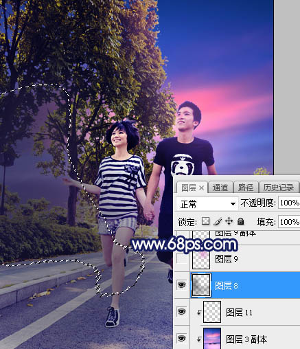 Photoshop调制出紫色霞光马路上的情侣图片